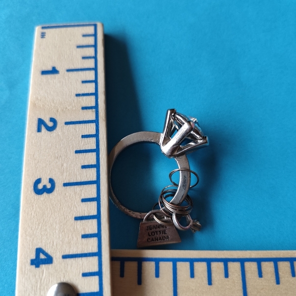 Jeanne Lottie Crystal Clear Solitaire Key Ring - Picture 4 of 5